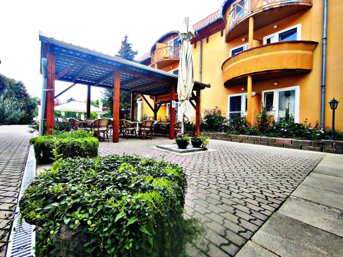 Atrium Hotel Harkány Εξωτερικό φωτογραφία